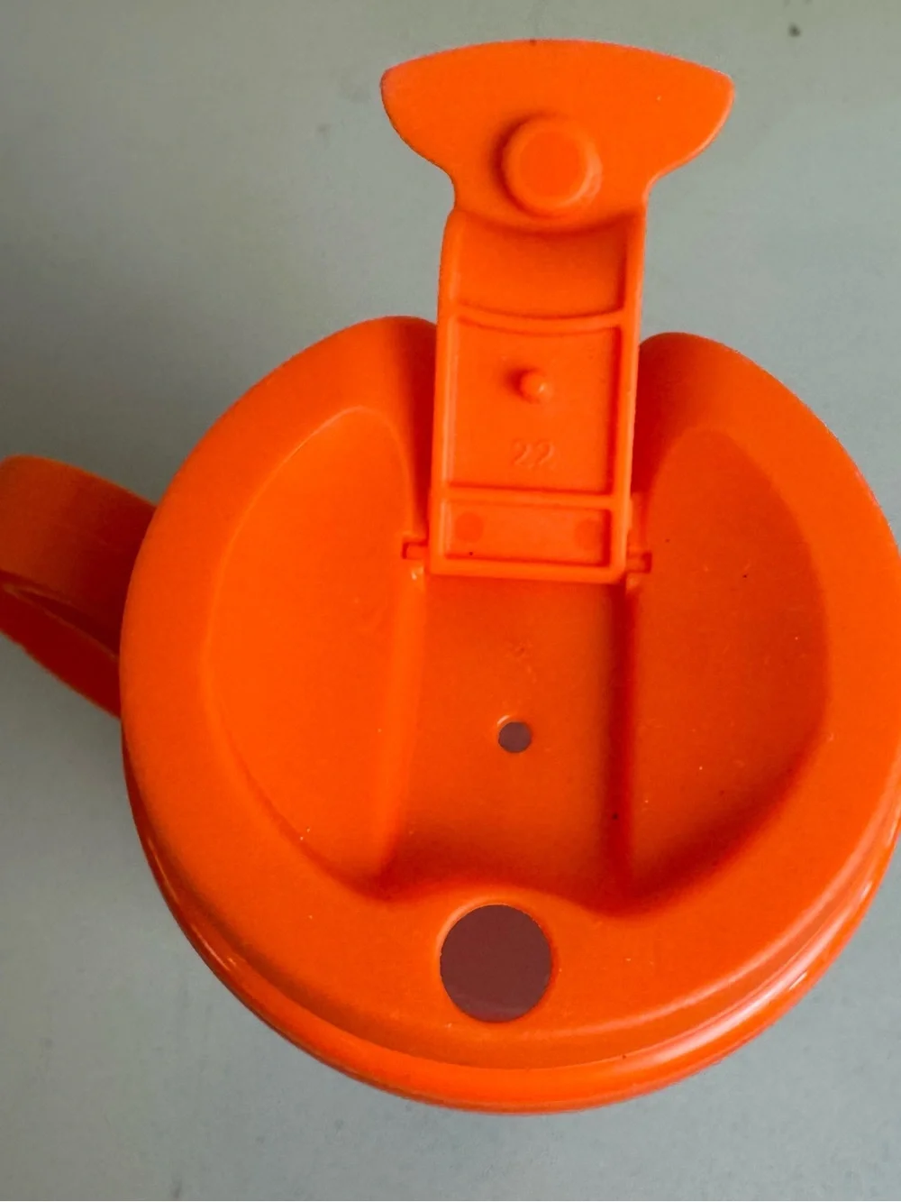 2024 Walt Disney World Resort Reusable Refillable Mug Mickey & Friends ORANGE